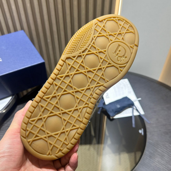 D1R* B9S COPSHOE DR-327