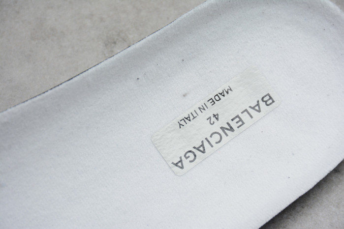 bl triple s w09o5-1005