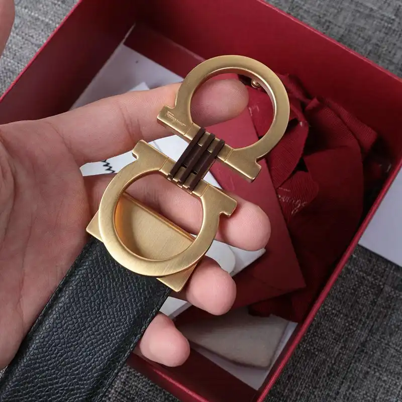 Salvatore Ferragamo s Belte 19xf0090