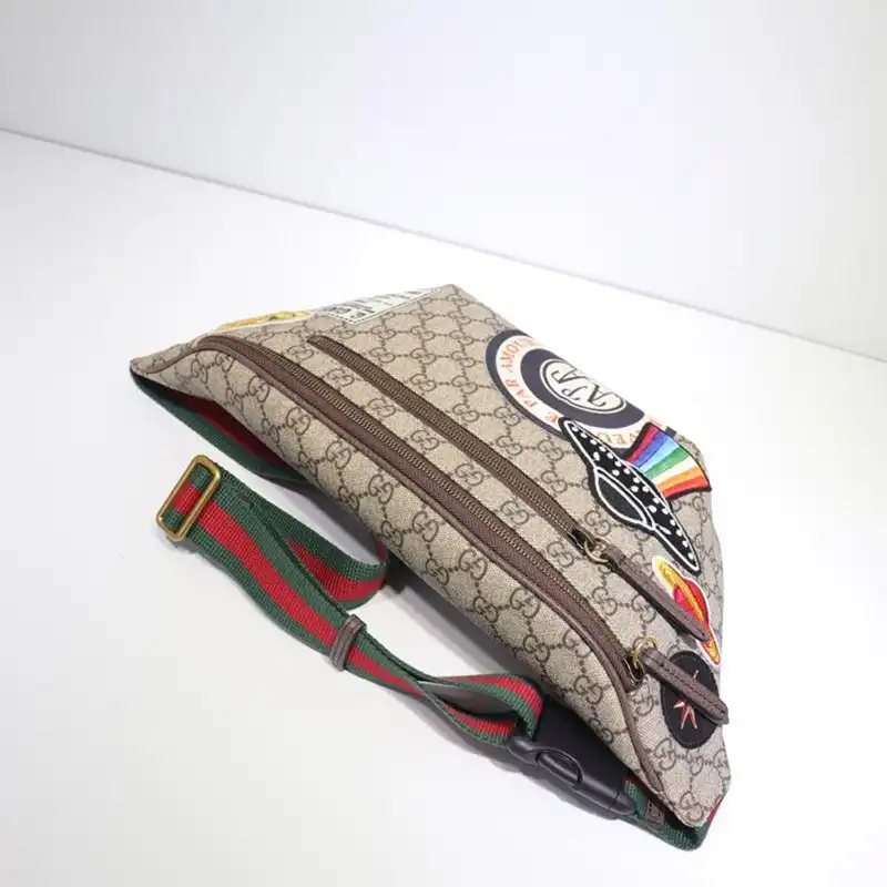 G*u*i belt bags 19gm0025