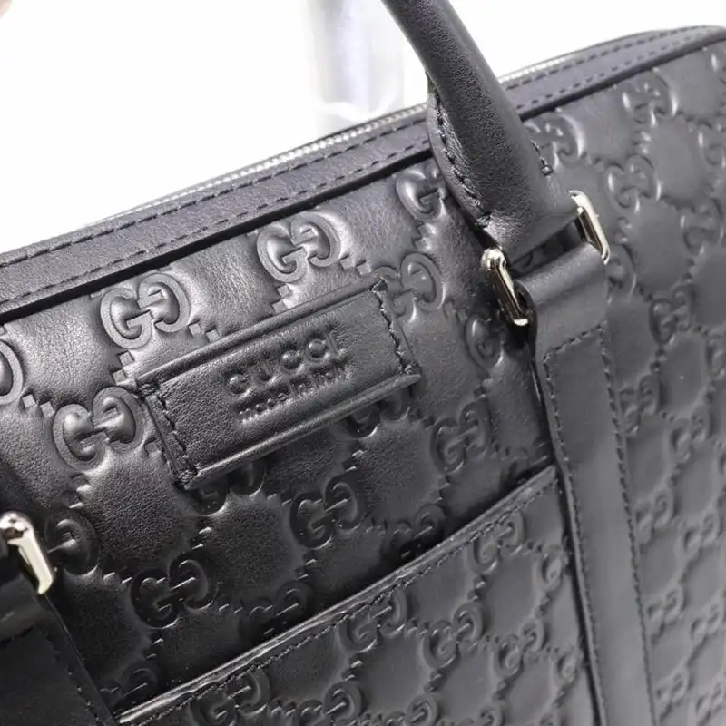 G*u*i briefcases 19gm0037