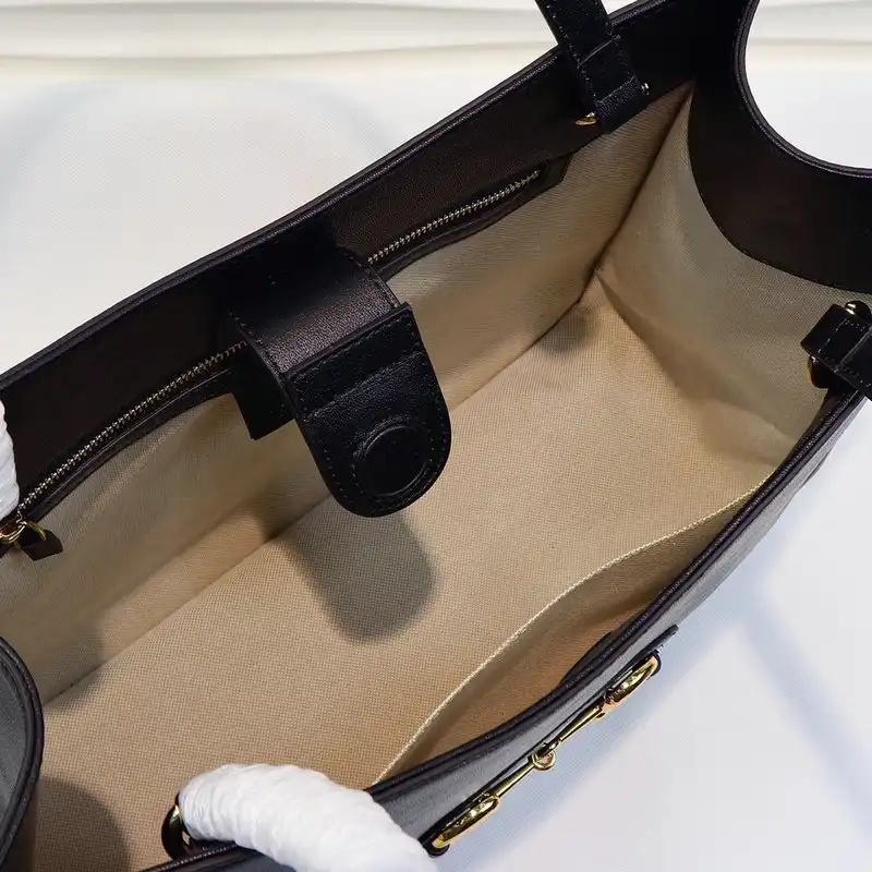 G*u*i bags 205b570045