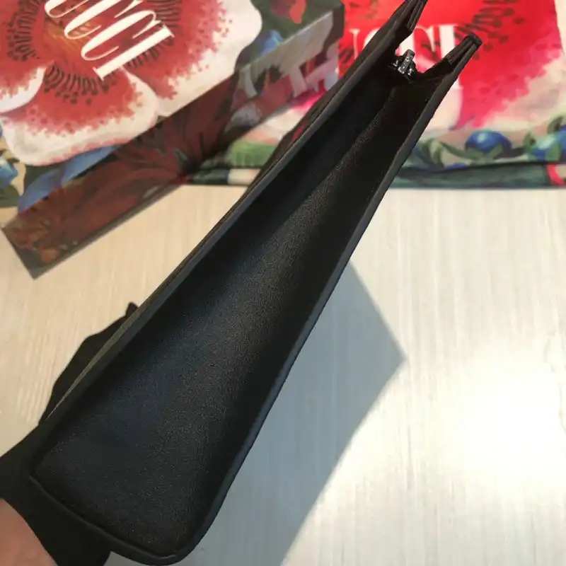 G*u*i bags 20guc0160