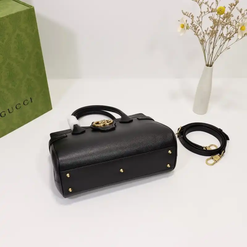 G*u*i s bags 2108dj0031