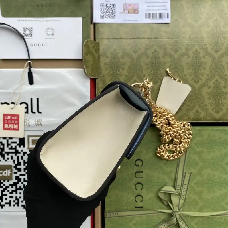 G*u*i s bags 2108ya0073