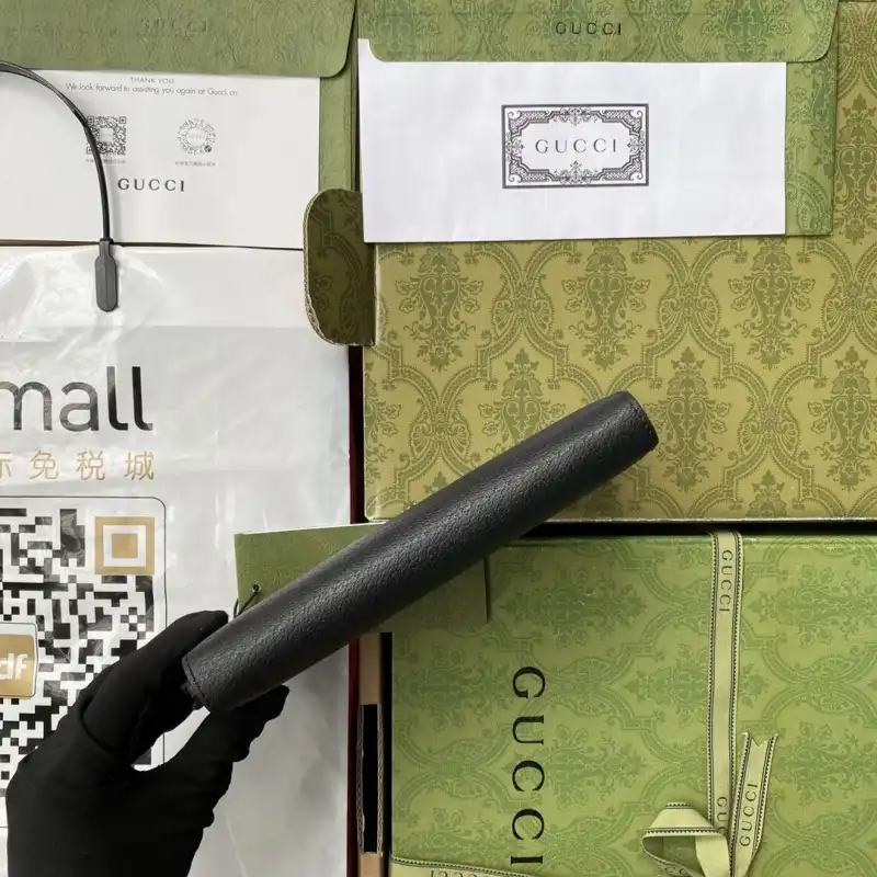 G*u*i s bags 2108ya0091