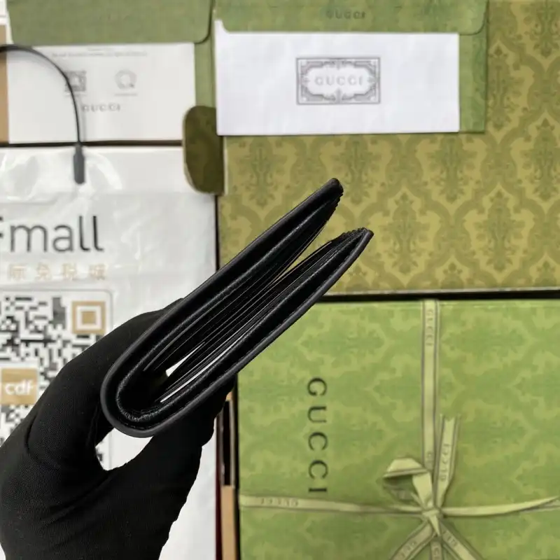 G*u*i s bags 2108ya0093