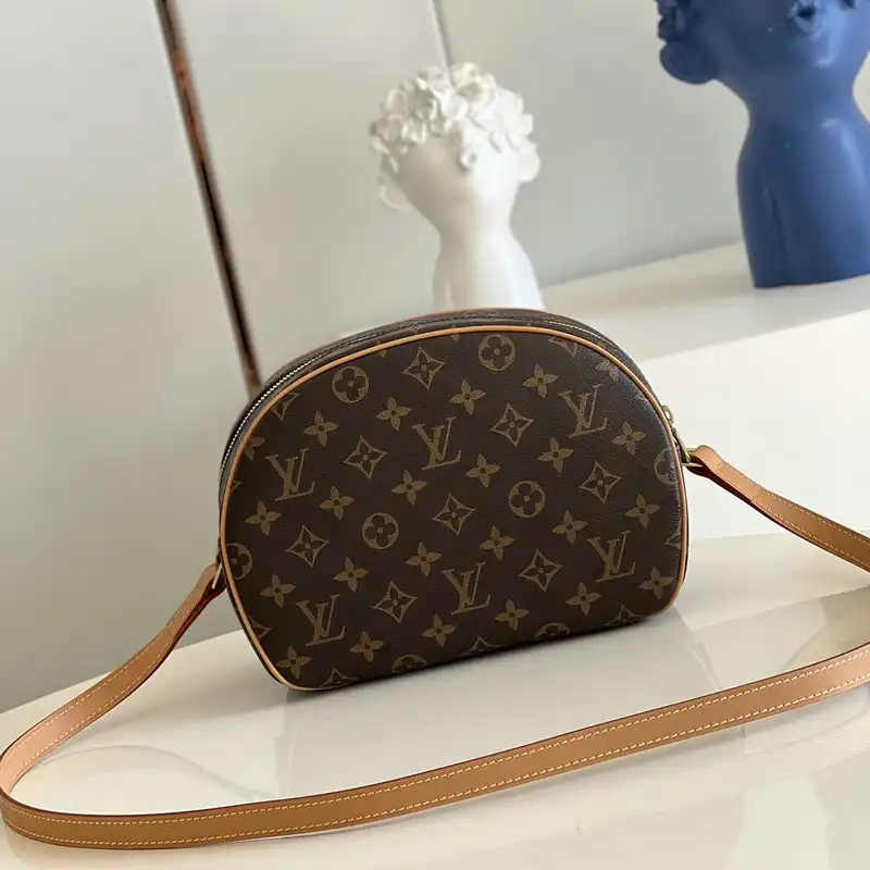 G*u*i bag 2112ya0047