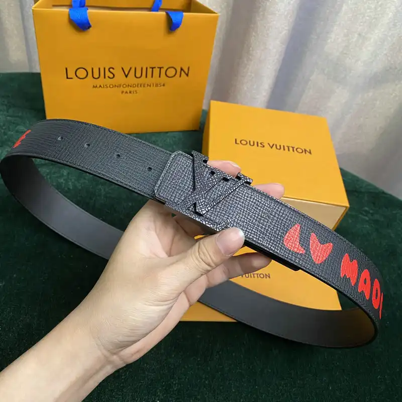 LV Belts 2204XA0051