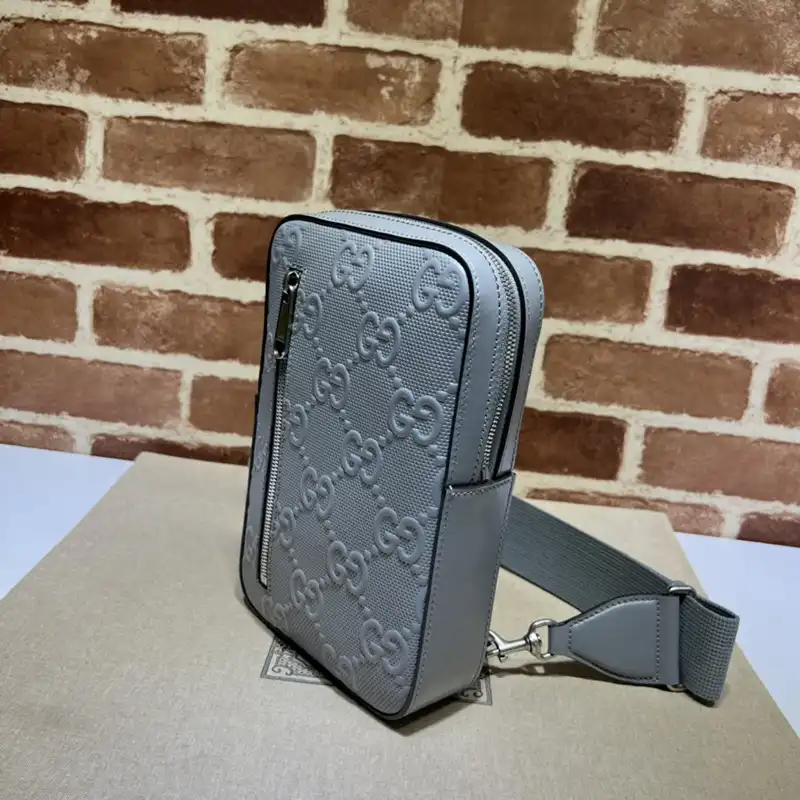 G*u*i bag 2210ya0112