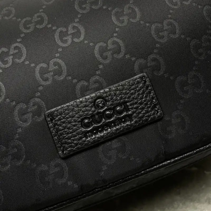 G*u*i bags 2406ya0153