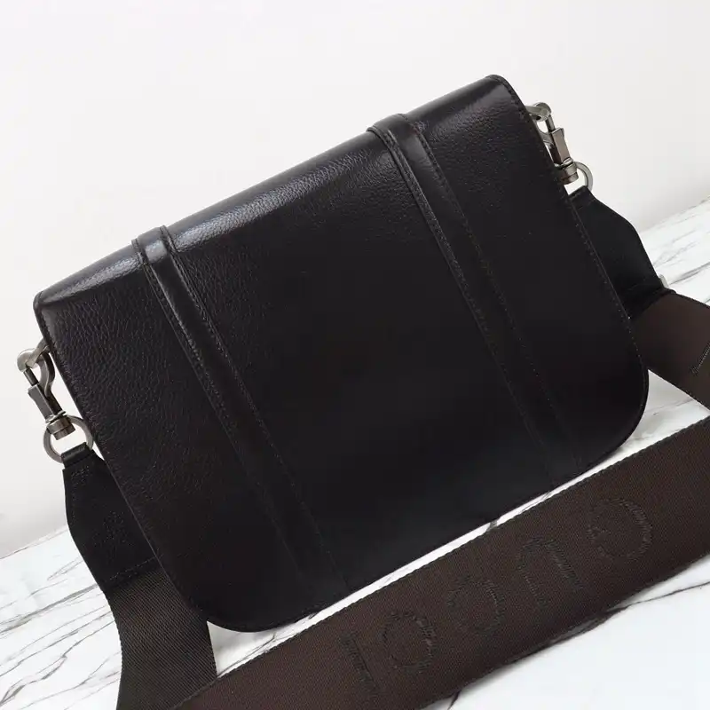 G*u*i bags 2410ya0189