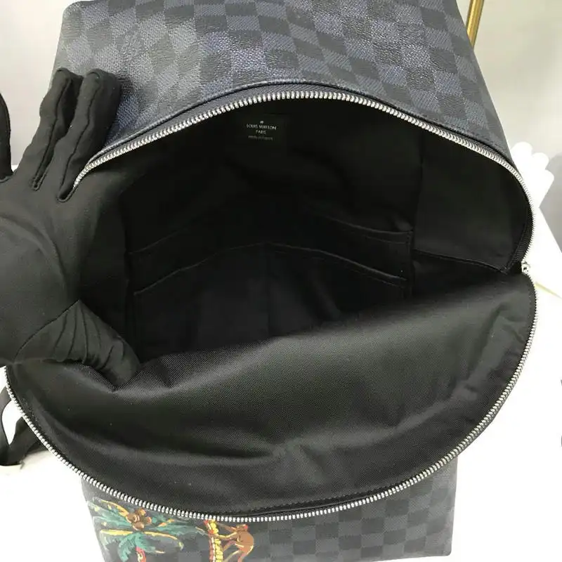 LV Bags 19T1L0265