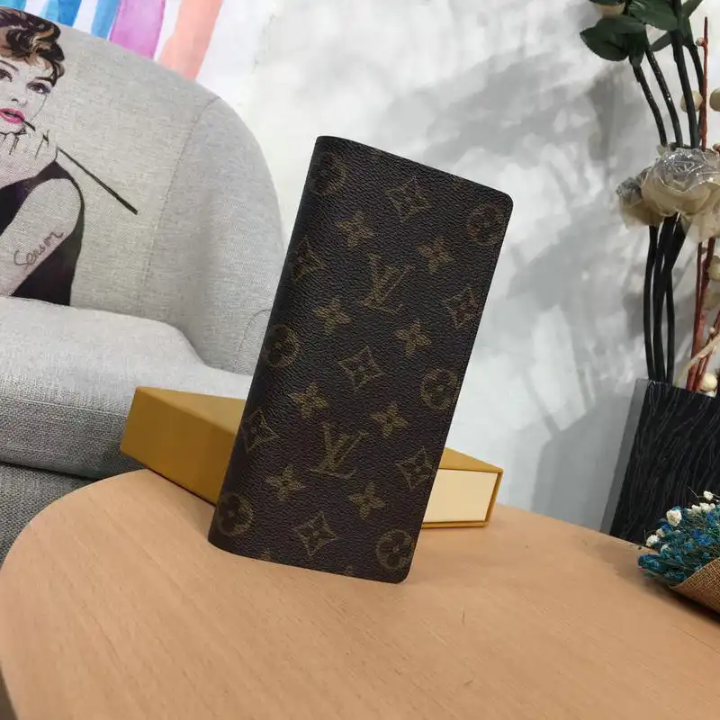 LV Bags 19T1L0621