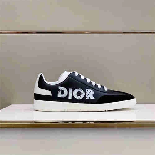 Stretchable DR Sneaker 1132