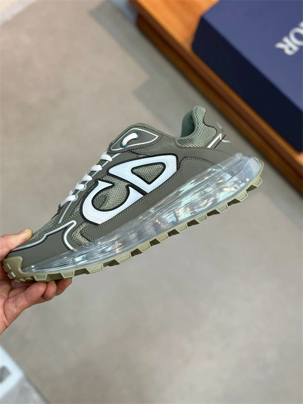 Sophisticated Dr Sneaker 1419