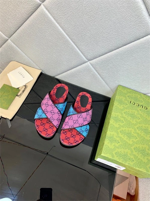 Comfortable Gocci Slipper 5746