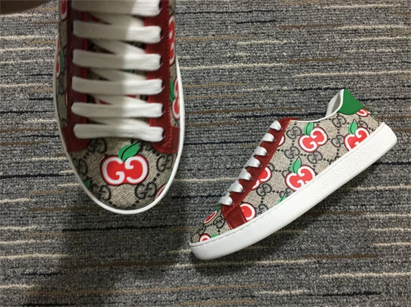 eyecatching G*u*i ace sneaker 145