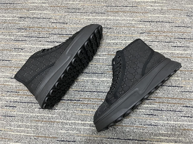 G*u*i high top sneaker efficient 213