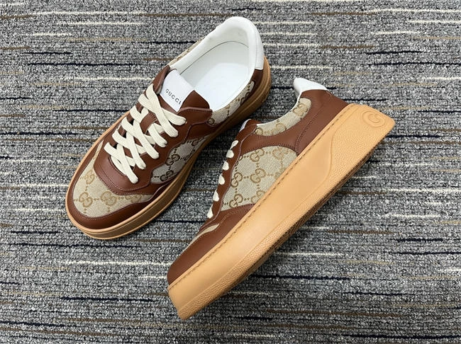 G*u*i low top sneaker breathable 555