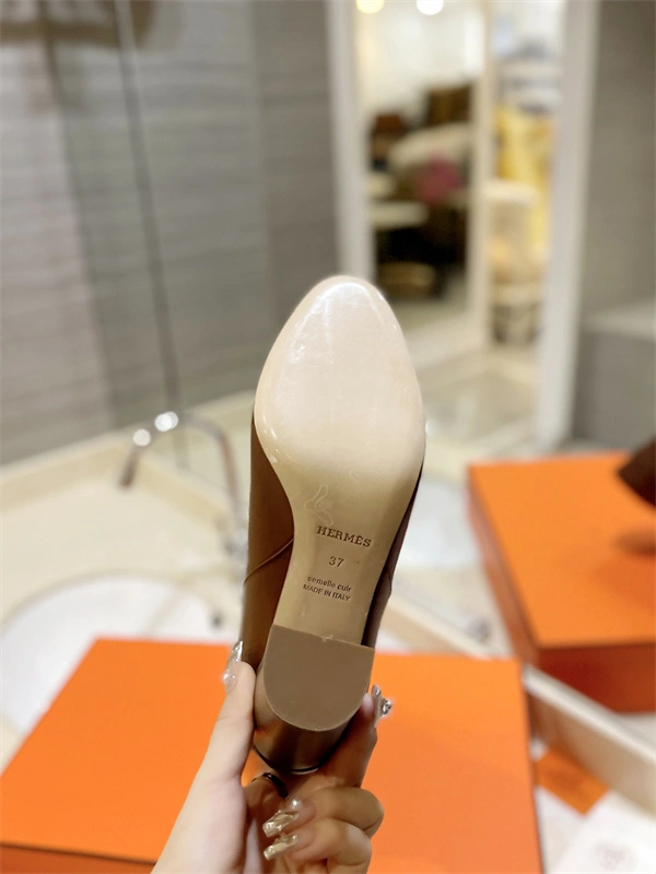 Affordable H Boot 2426