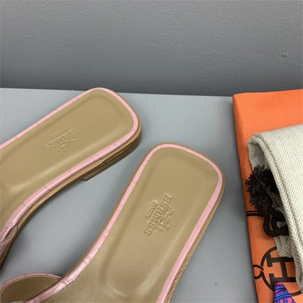 H Slipper Refined 2328