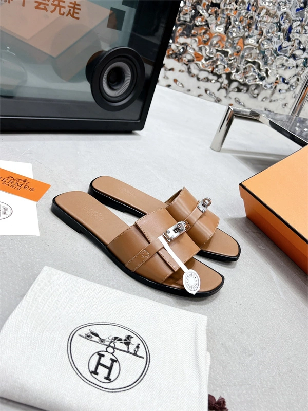 Elegant H Slipper 2372