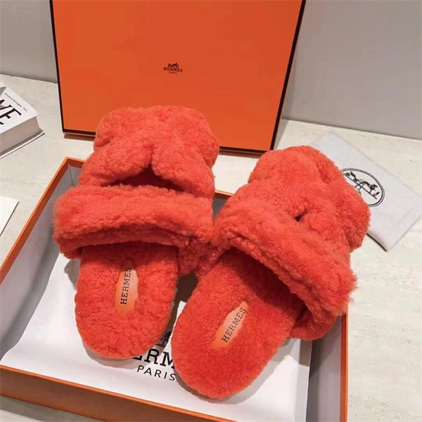 Efficient H Slipper 2380