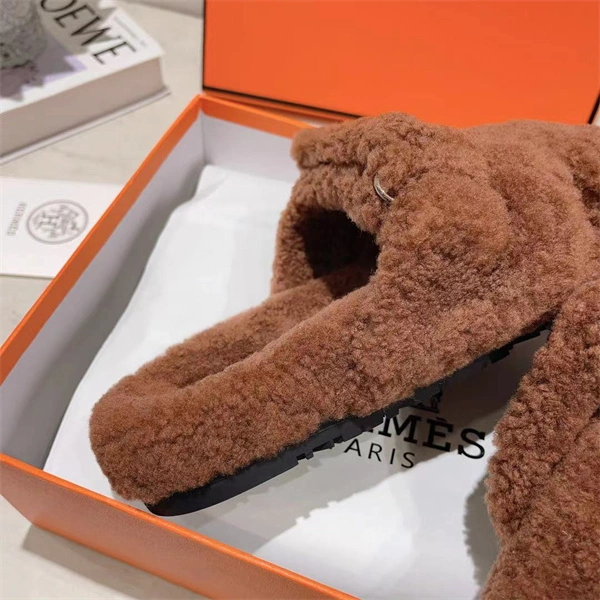 Efficient H Slipper 2380