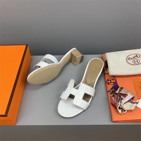 Timeless H Slipper 2385