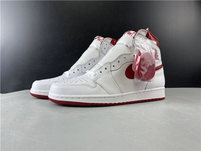 Resilient Jordan1 Retro Metallic Red 555088- 3768
