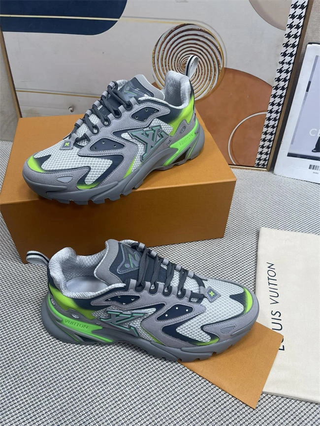 Lv Trainer Sneaker Contemporary 2132