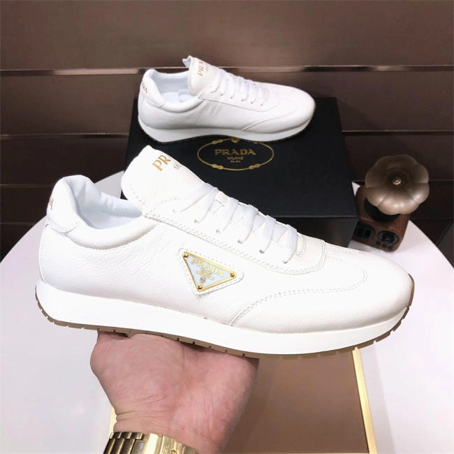 Prada Runner Sneaker Timeless 3198