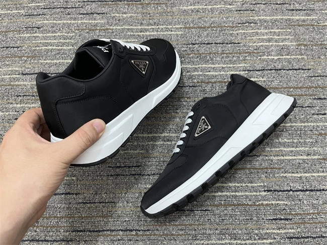 Prada Sneaker Trendy 3352