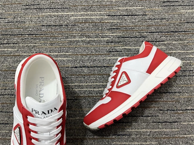 Classic Prada Sneaker 3377